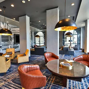 Hotel Hilton Garden Historic District ***