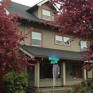 International Gasthof Portland