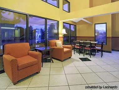 Hotel Super 8 By Wyndham Denver Stapleton